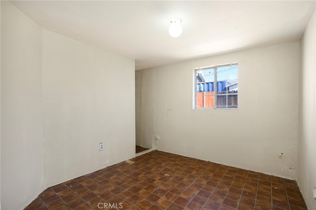 2714 Walnut Street Property Photo 33
