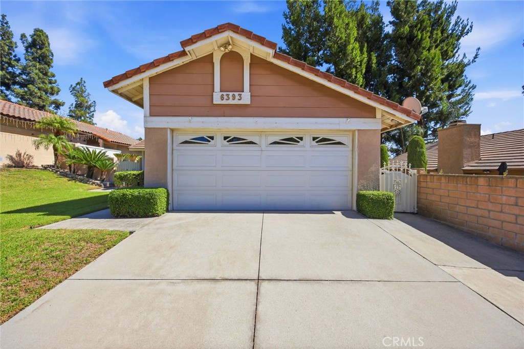 6393 Kettle Peak Place Property Photo 7