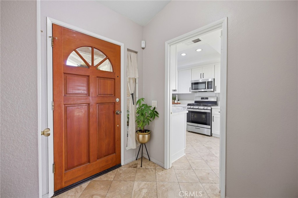 6393 Kettle Peak Place Property Photo 13