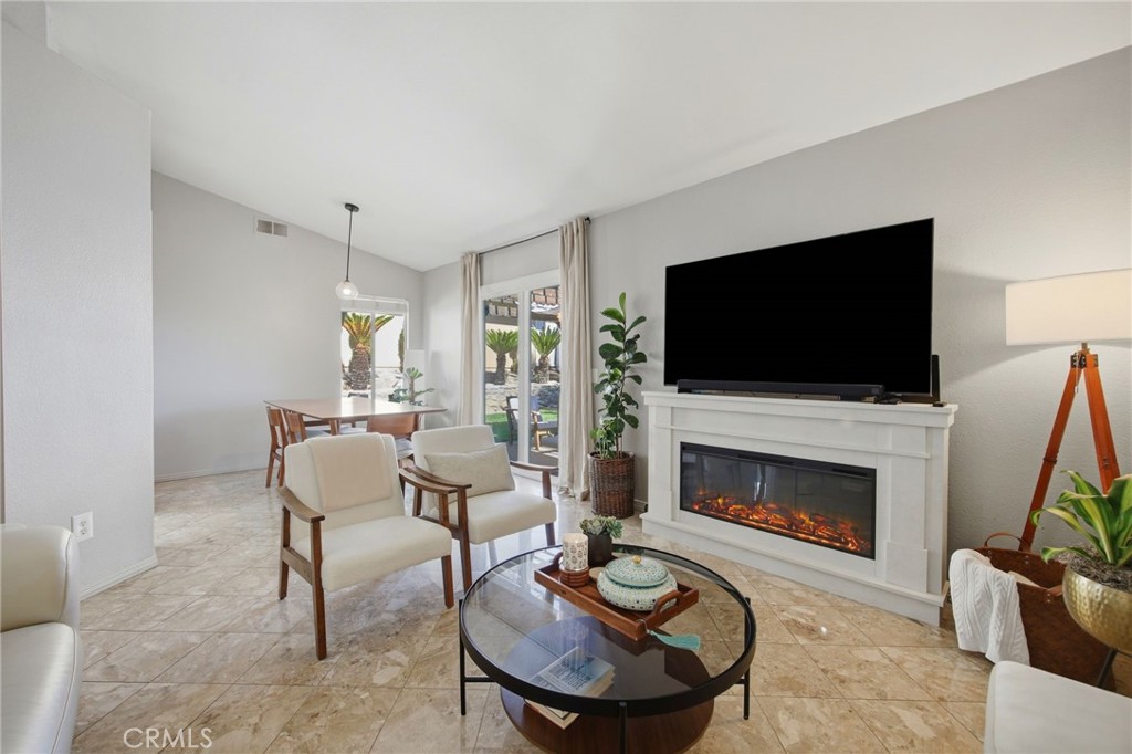6393 Kettle Peak Place Property Photo 16