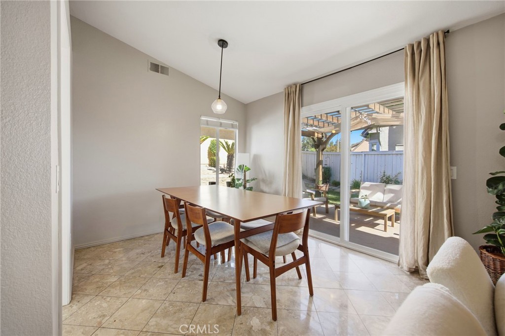 6393 Kettle Peak Place Property Photo 18