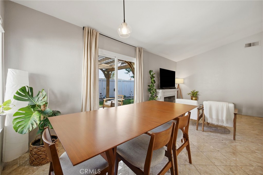 6393 Kettle Peak Place Property Photo 19