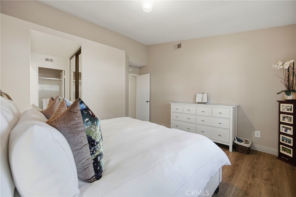 6393 Kettle Peak Place Property Photo 28