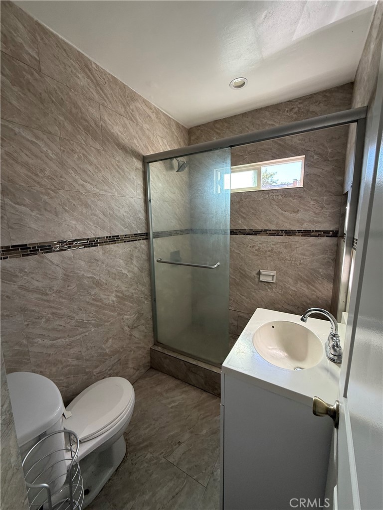 1415 N Cherokee Avenue 6 Property Photo 9