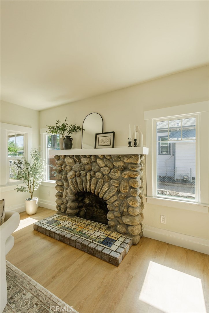 1135 Columbia Street Property Photo 9