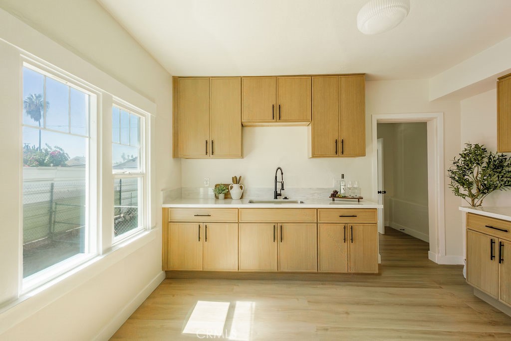 1135 Columbia Street Property Photo 14