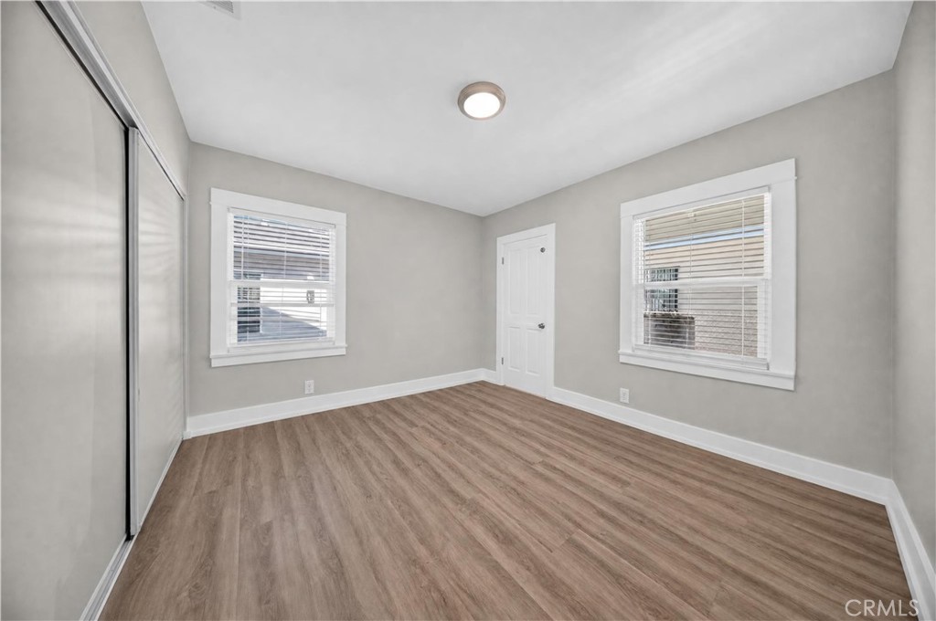 1493 W 47th Property Photo 33