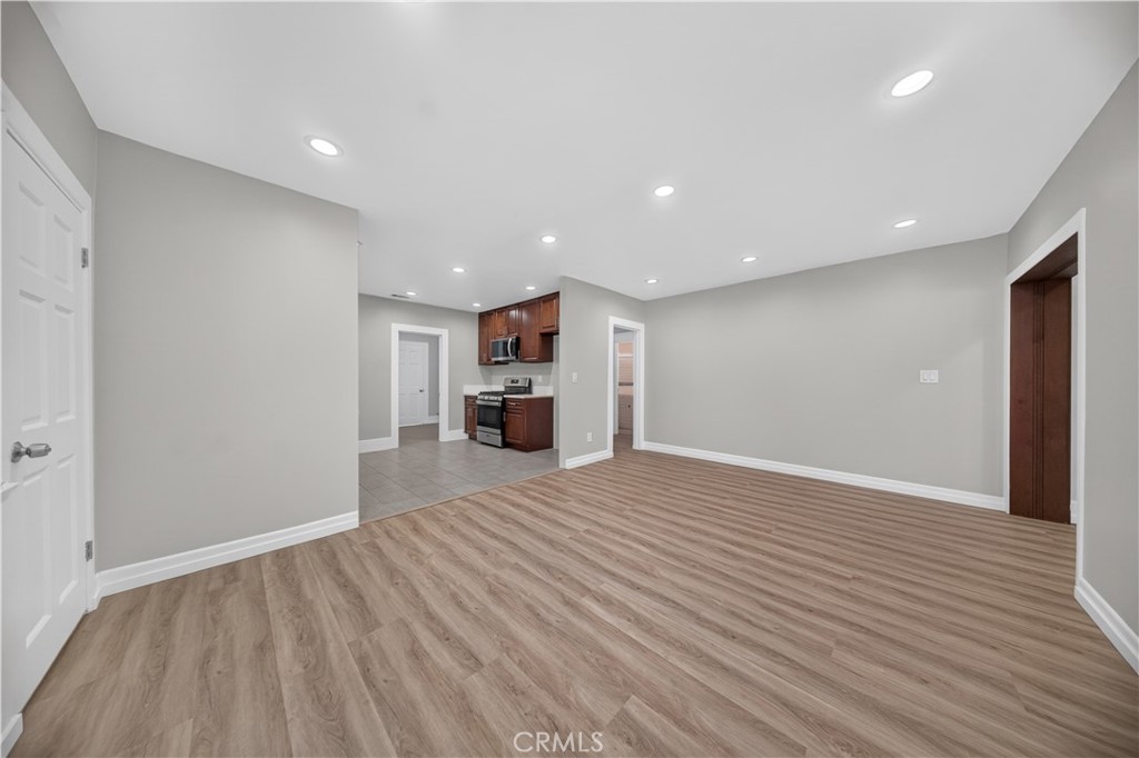 1493 W 47th Property Photo 37