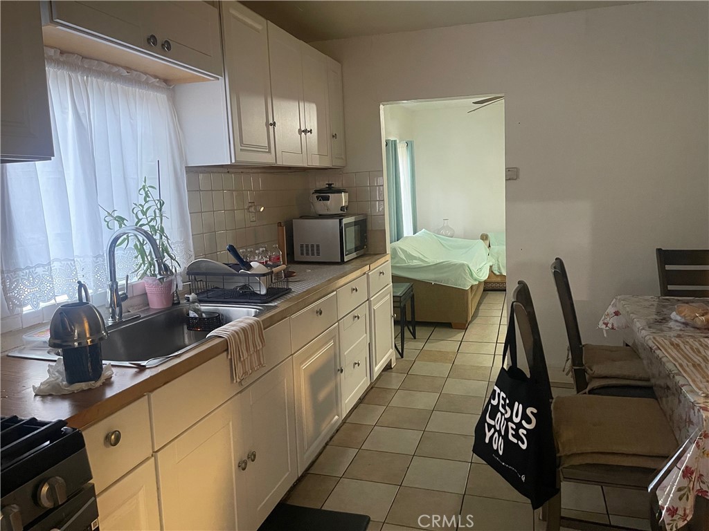 2215 Parkside Property Photo 10