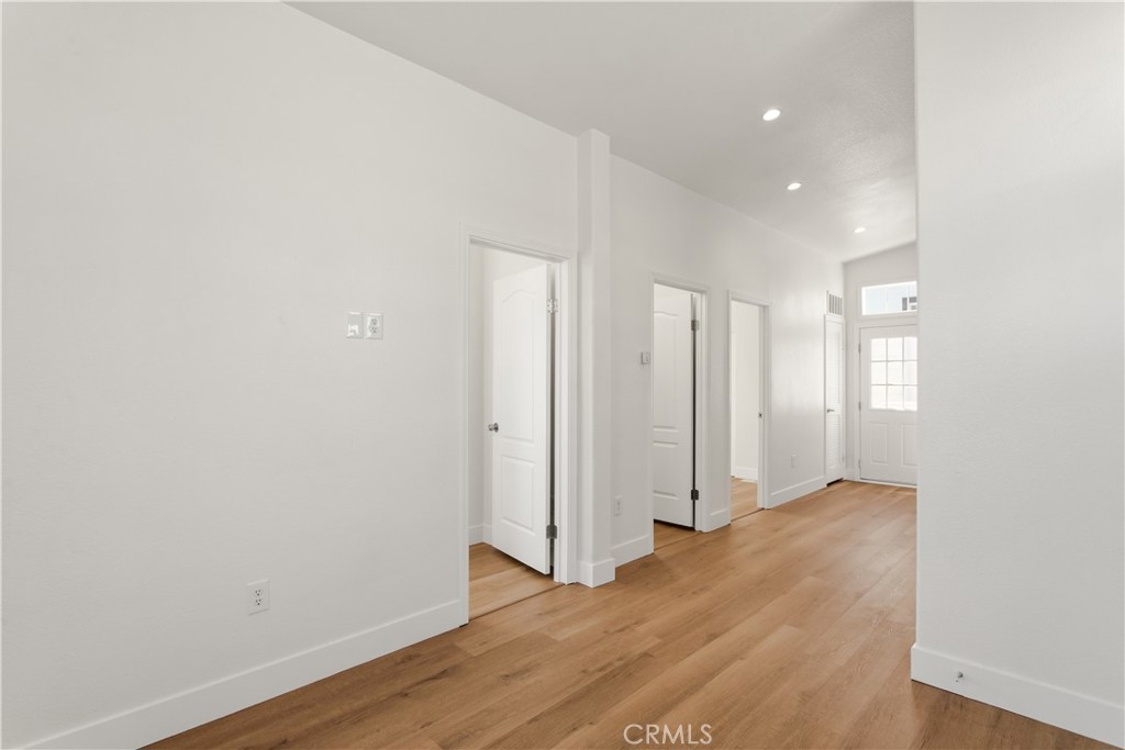 8250 Lankershim Boulevard Space 45 Property Photo 7