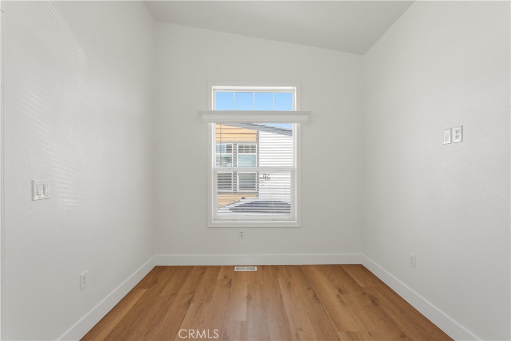 8250 Lankershim Boulevard Space 45 Property Photo 10