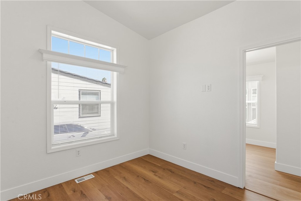 8250 Lankershim Boulevard Space 45 Property Photo 11