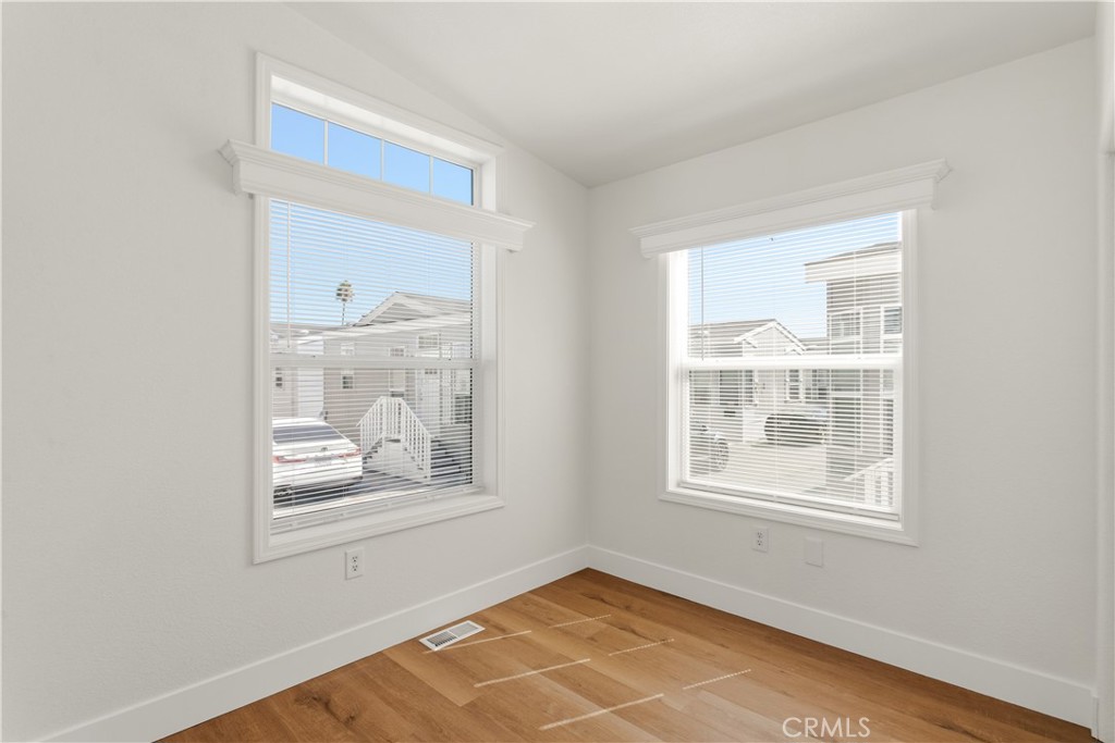 8250 Lankershim Boulevard Space 45 Property Photo 13