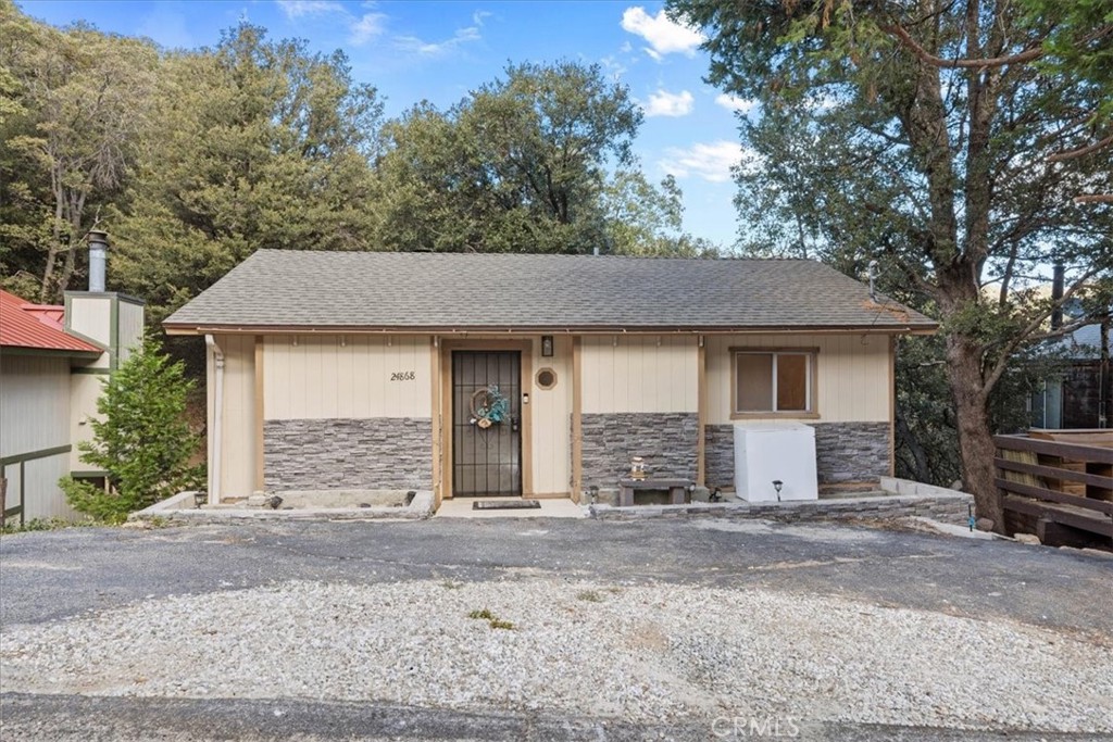 24868 Edelweiss Drive Property Photo 4