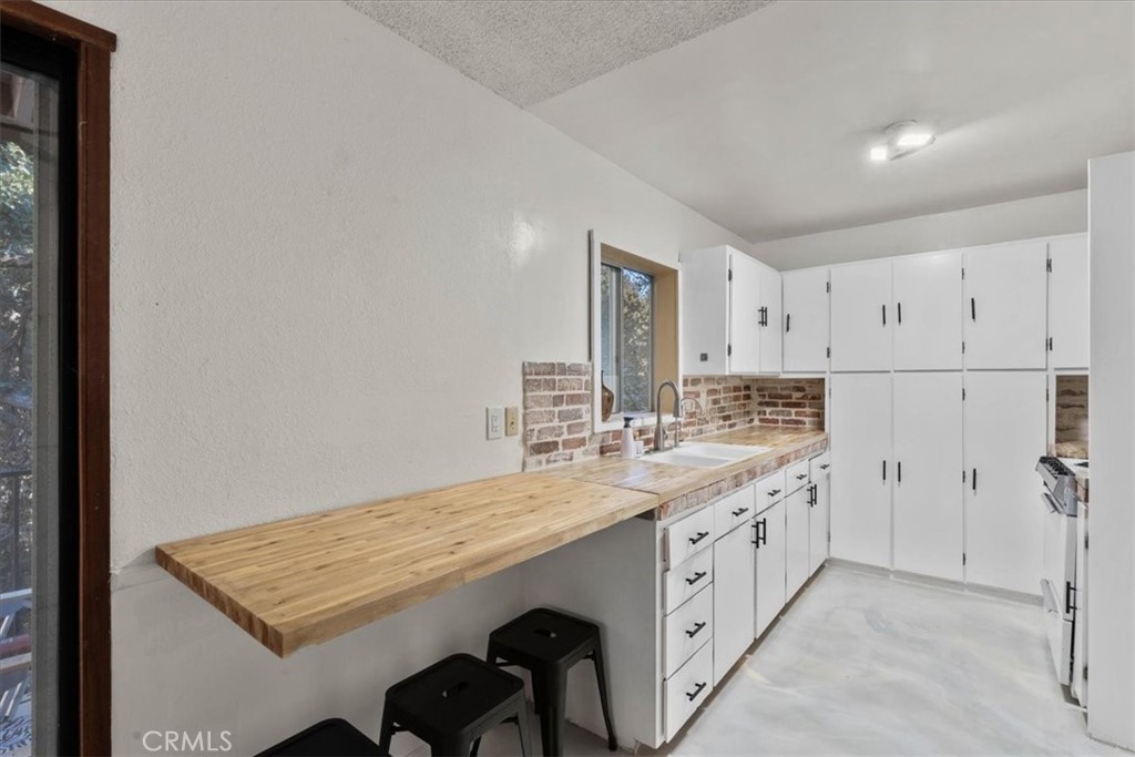 24868 Edelweiss Drive Property Photo 12