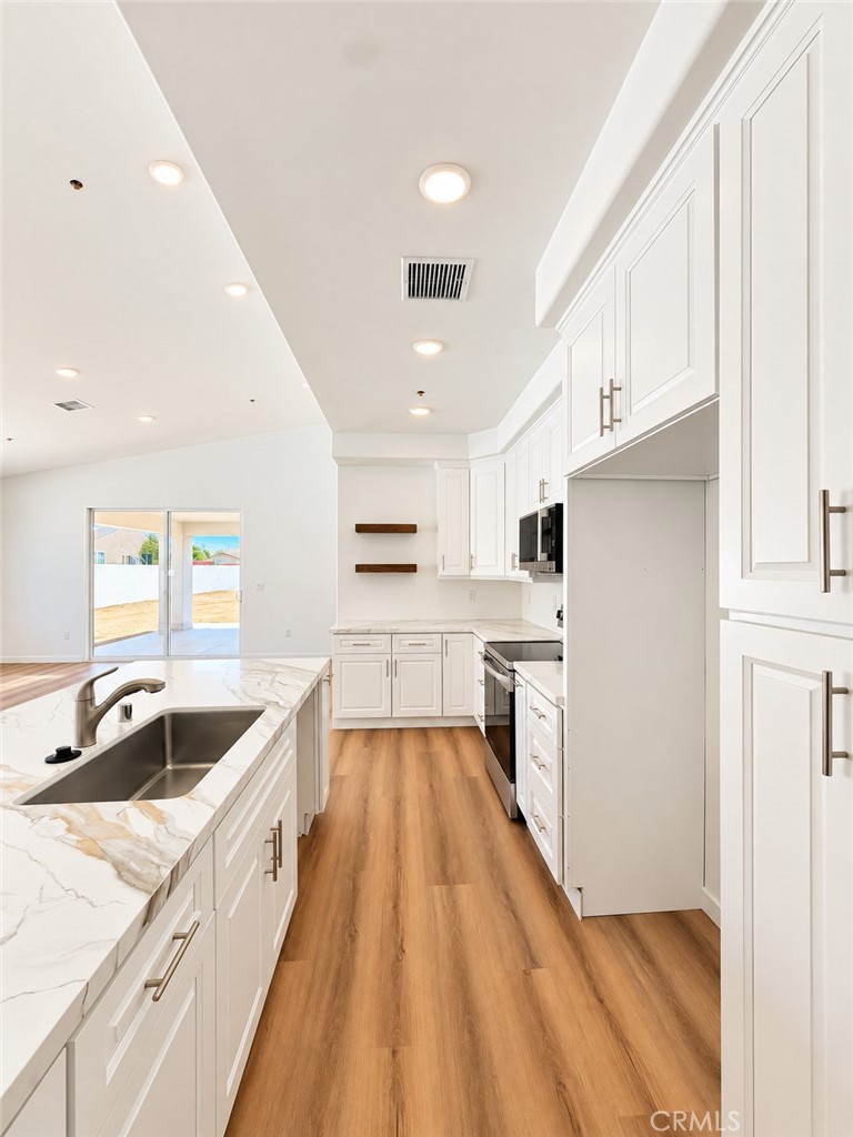 1290 Pennsylvania Property Photo 6