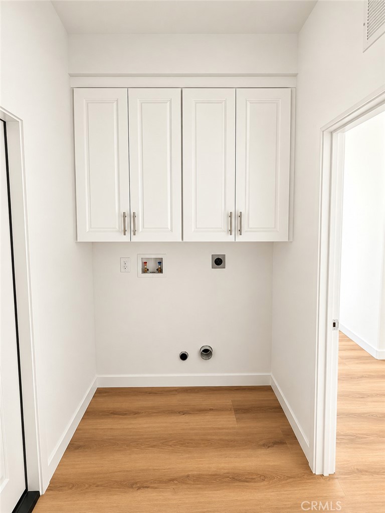 1290 Pennsylvania Property Photo 18