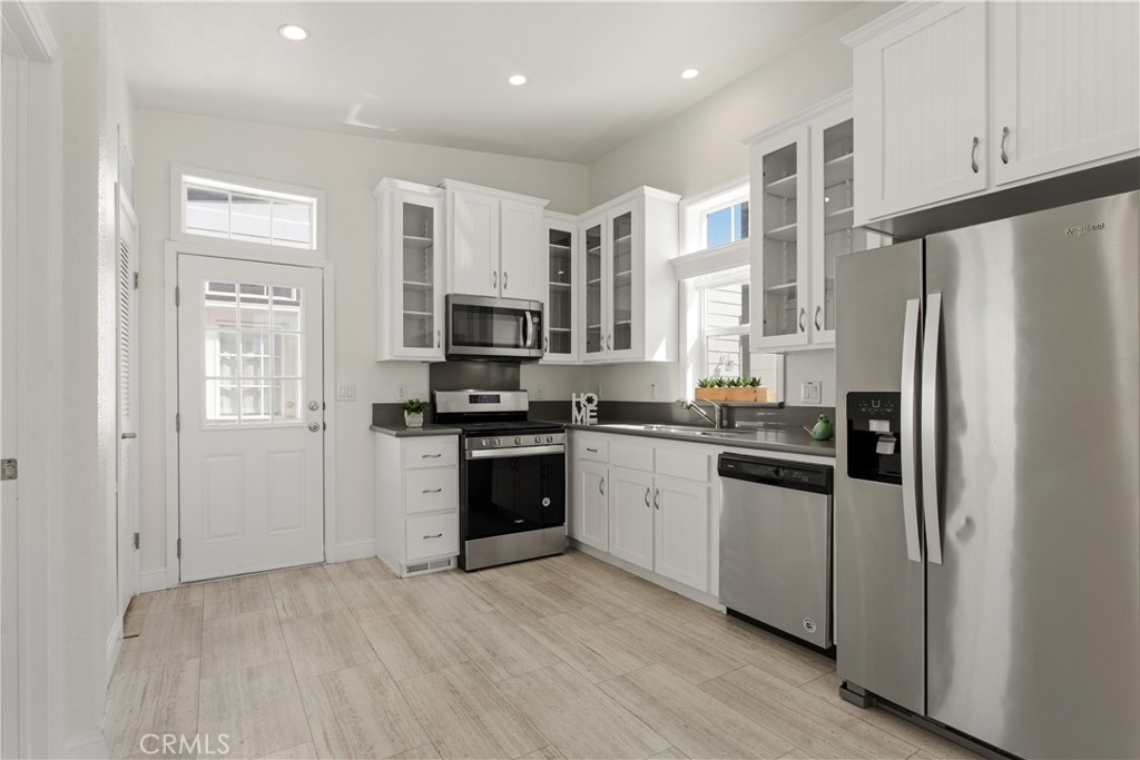 8250 Lankershim Boulevard 80 Property Photo 6
