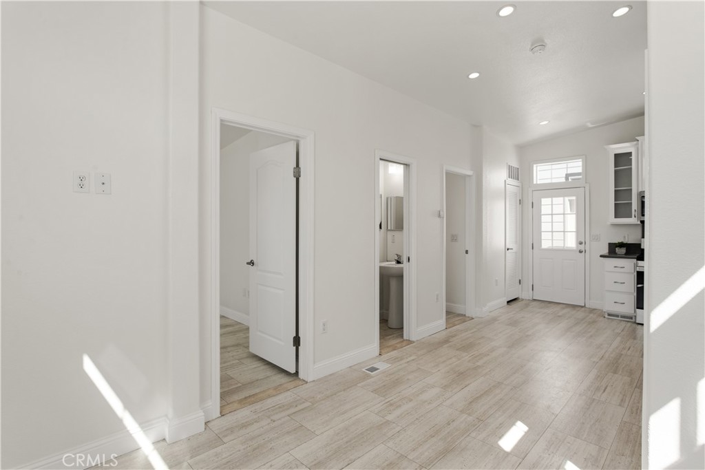 8250 Lankershim Boulevard 80 Property Photo 9