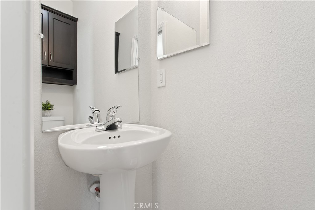 8250 Lankershim Boulevard Space 82 Property Photo 13
