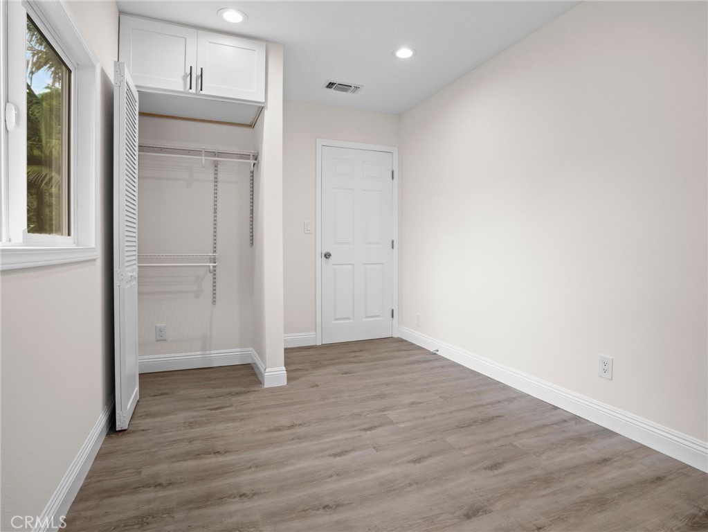 2422 N Forest Property Photo 21