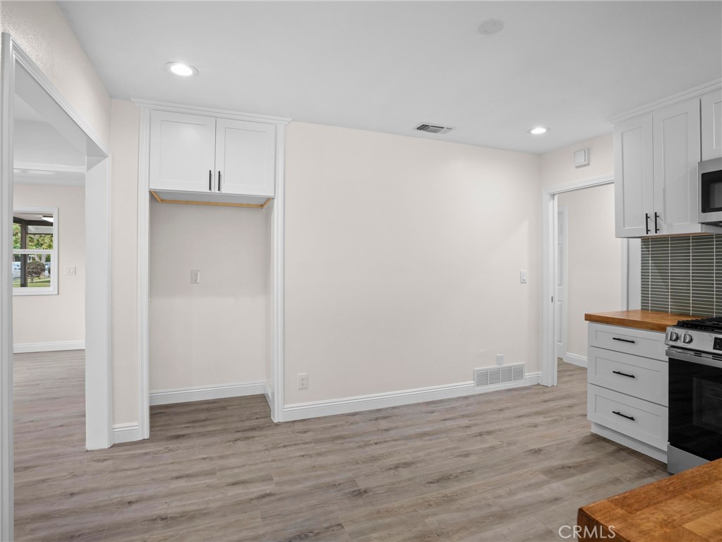 2422 N Forest Property Photo 24