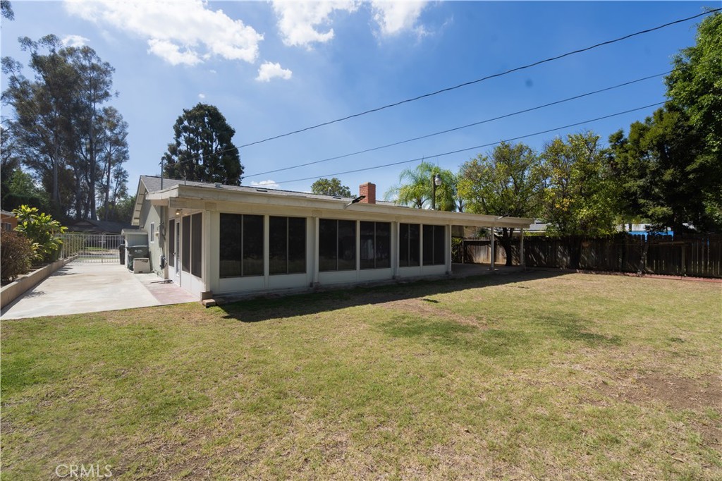 1421 E Harvest Moon Property Photo 7