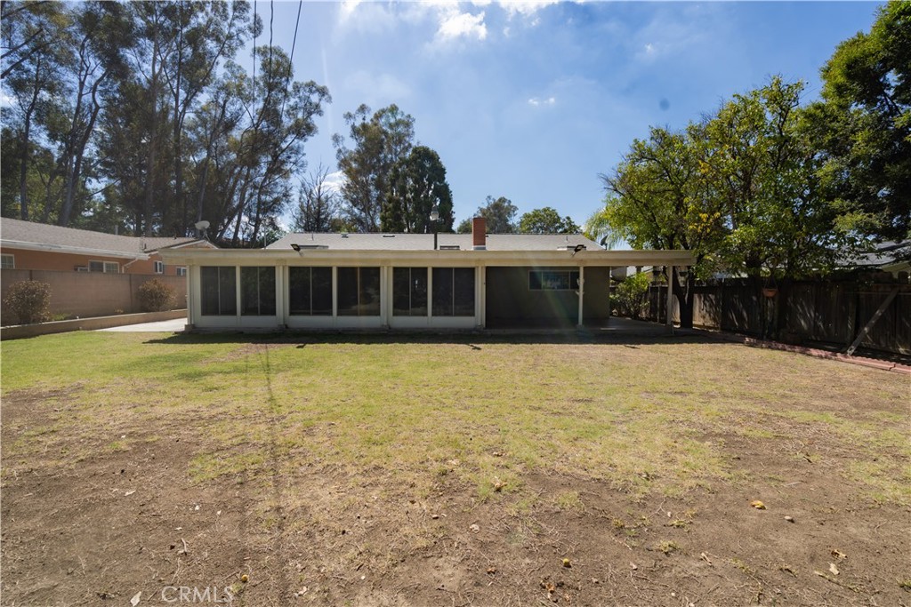 1421 E Harvest Moon Property Photo 9