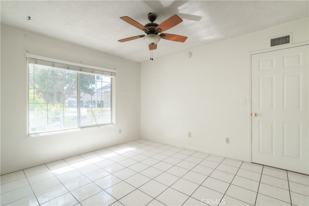 1421 E Harvest Moon Property Photo 14
