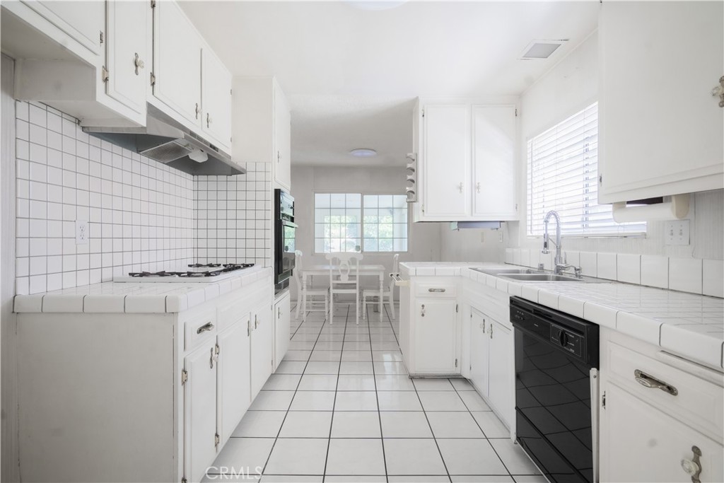 1421 E Harvest Moon Property Photo 16