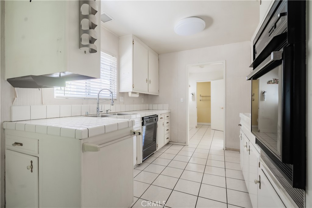 1421 E Harvest Moon Property Photo 22