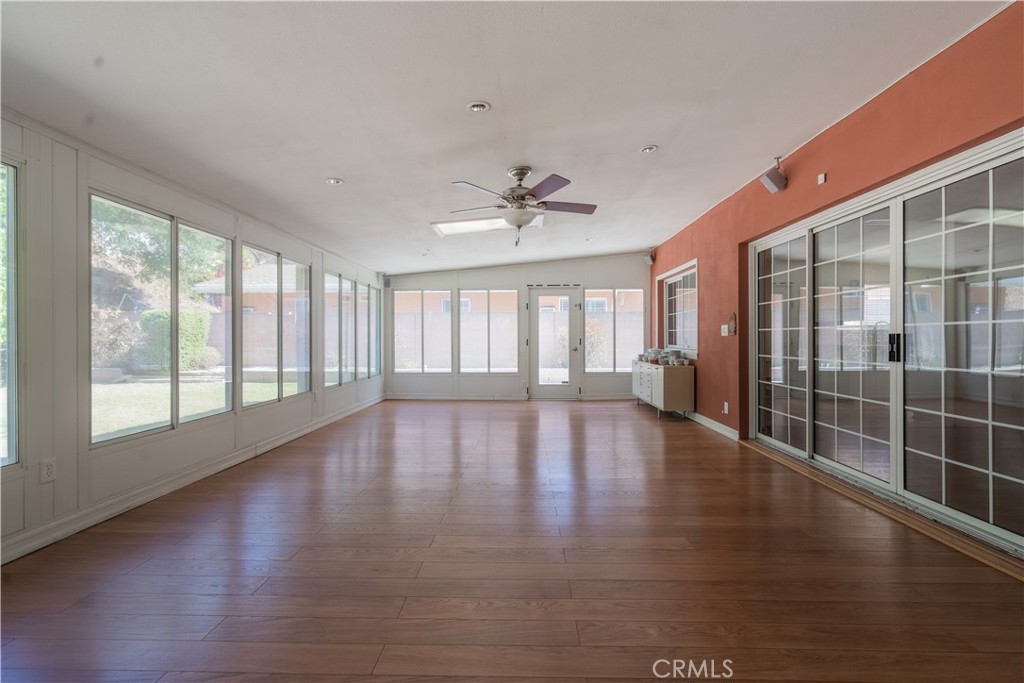 1421 E Harvest Moon Property Photo 25