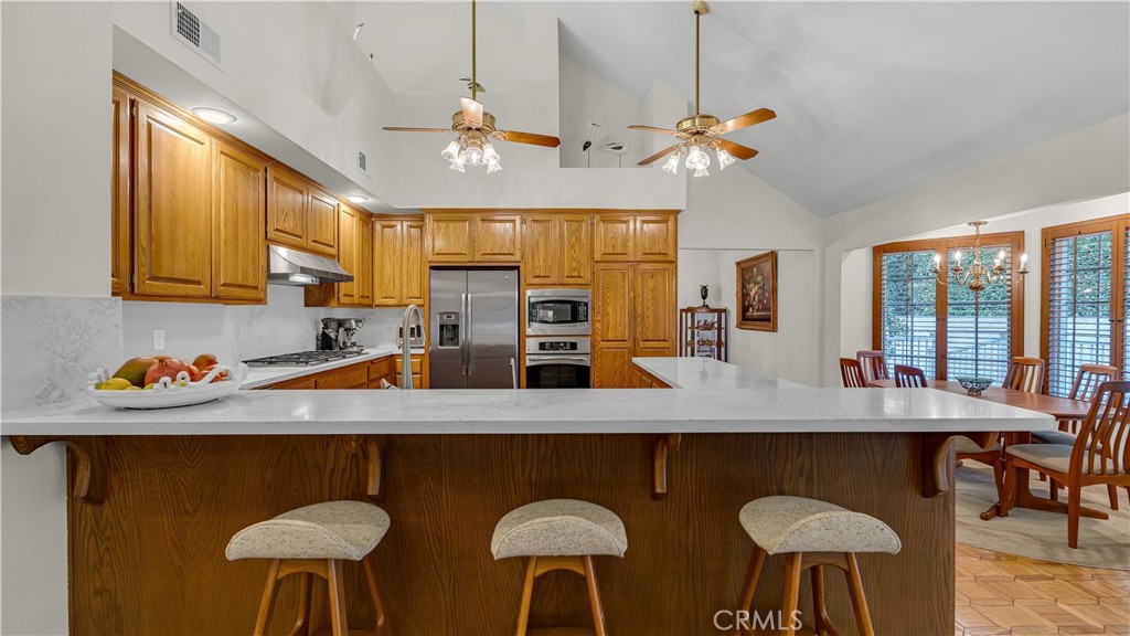 2162 Cumberland Property Photo 9