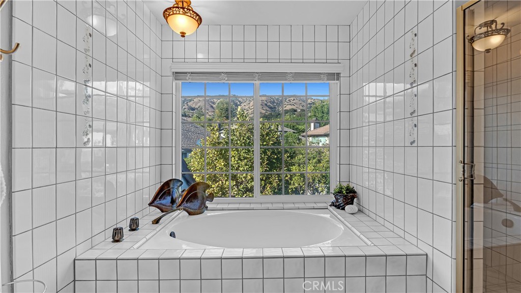 2162 Cumberland Property Photo 22