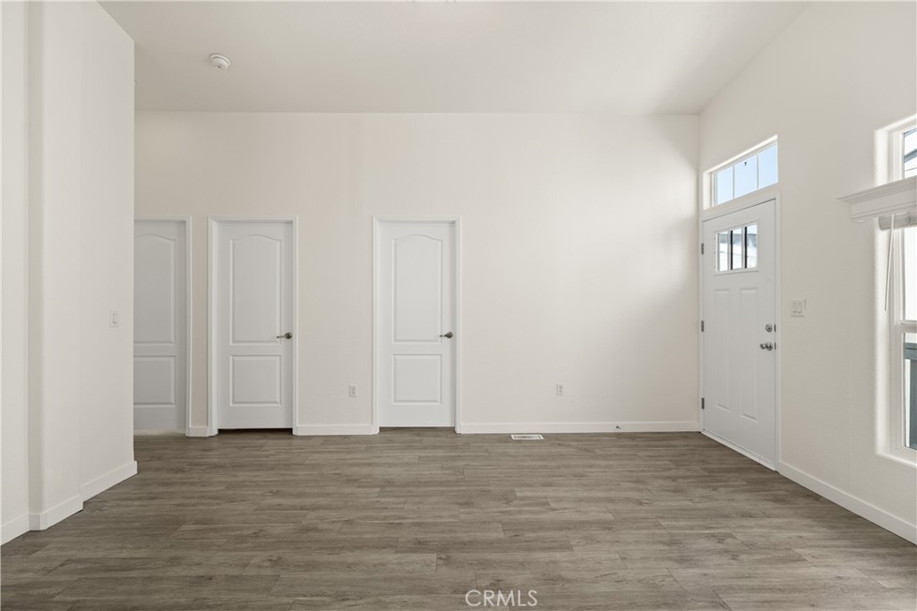 8250 Lankershim Boulevard Space 19 Property Photo 5