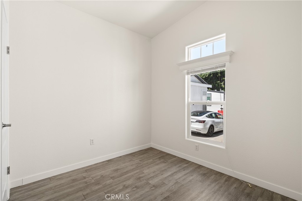 8250 Lankershim Boulevard Space 19 Property Photo 10