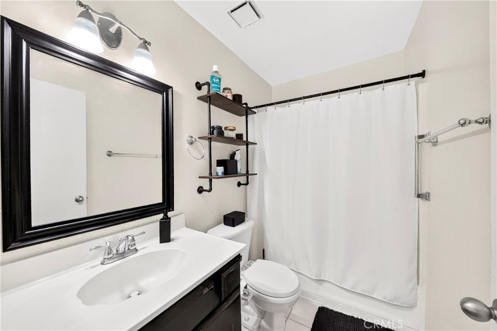 7140 Stoney Creek Property Photo 9