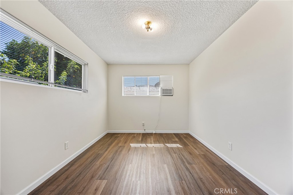 574 N 6th Street Property Photo 6