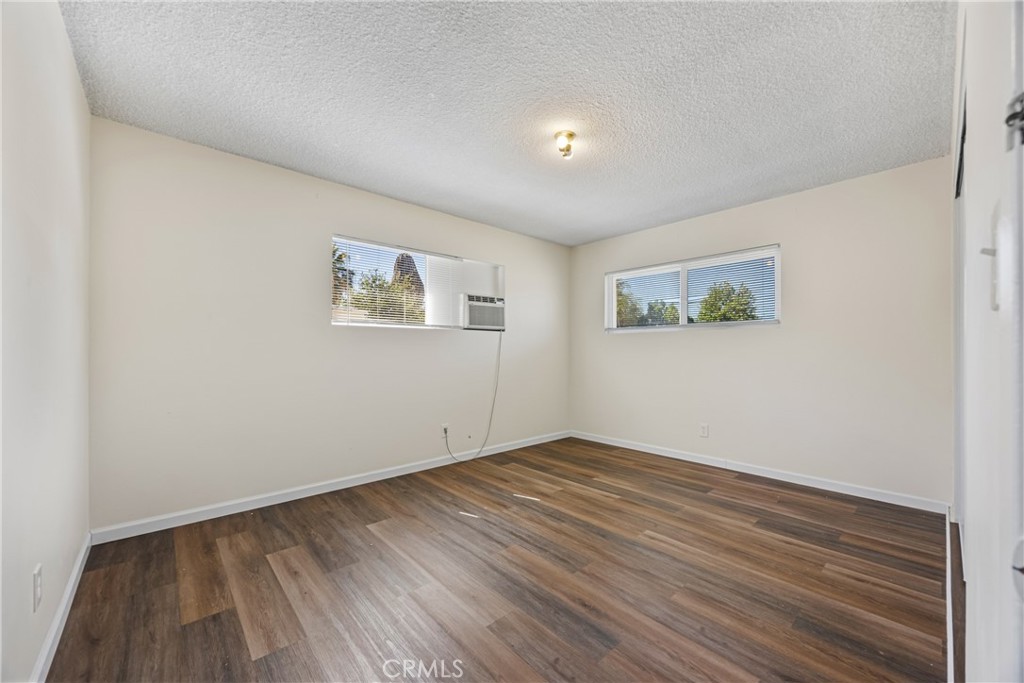 574 N 6th Street Property Photo 8