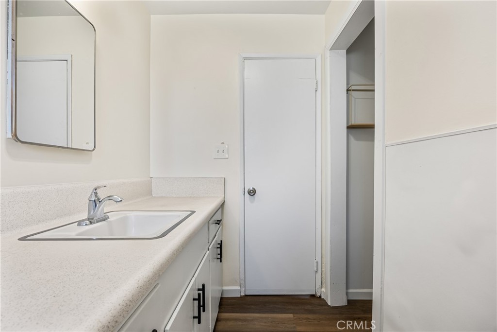 574 N 6th Street Property Photo 13