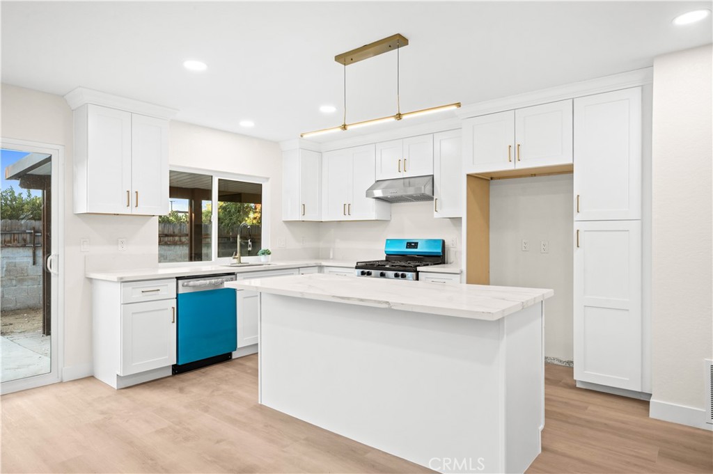 1266 Lorraine Property Photo 12