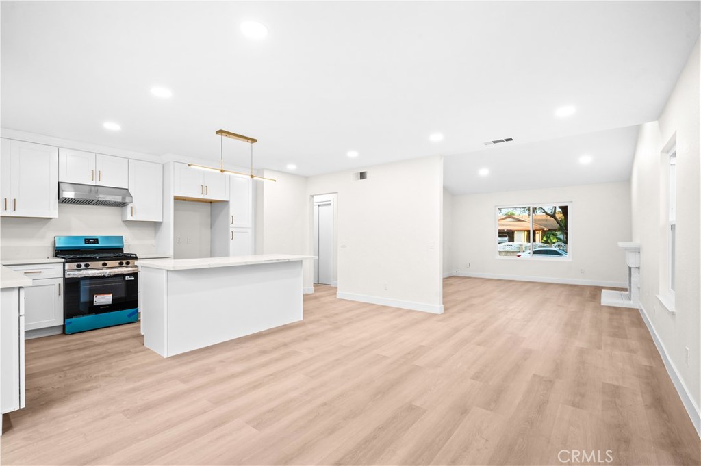 1266 Lorraine Property Photo 17