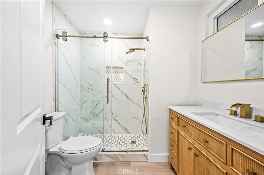 1266 Lorraine Property Photo 24