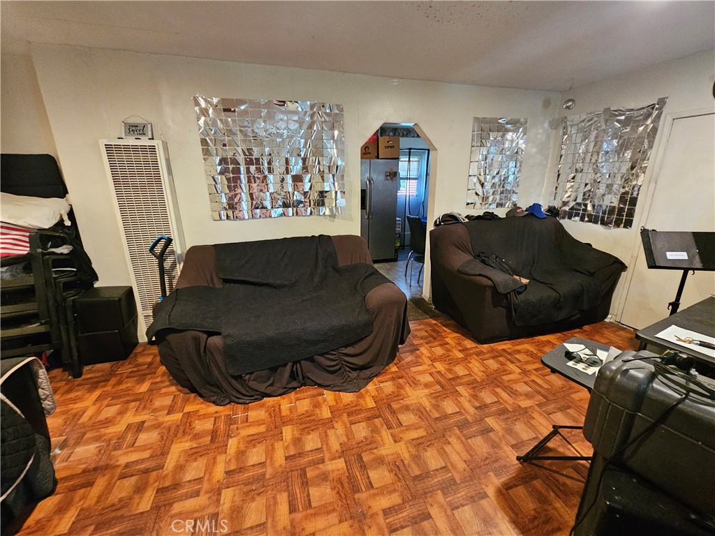 141 E Magnolia Property Photo 8