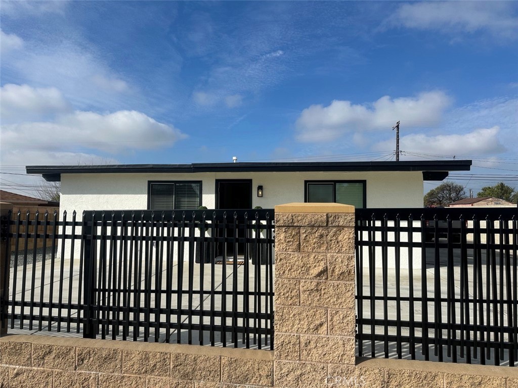 6742 Citrus Property Photo 3