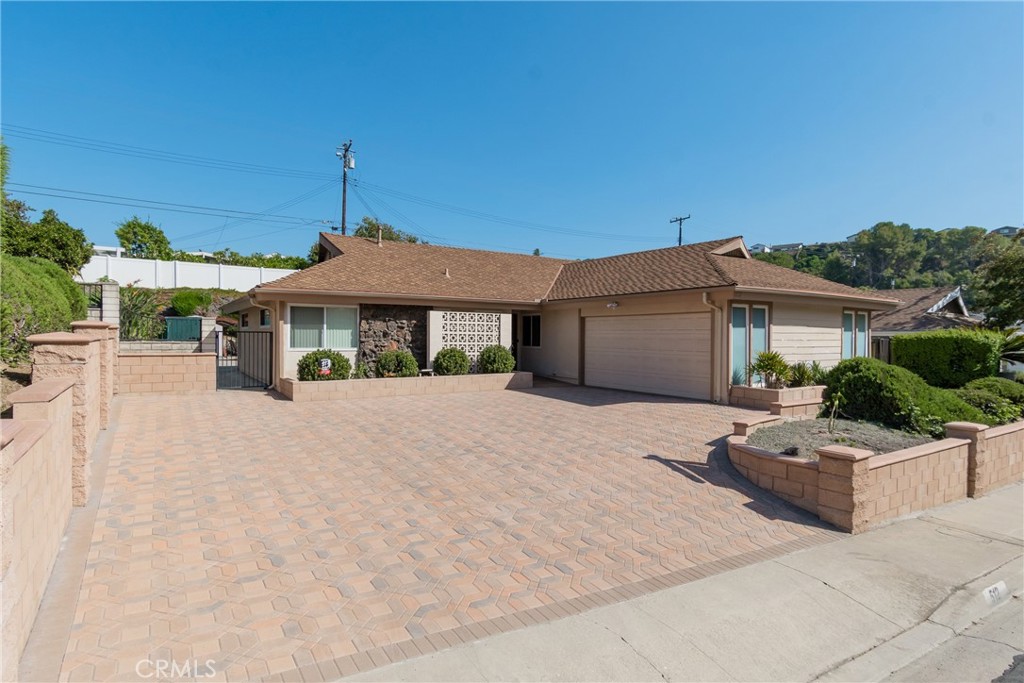 512 Ladera Property Photo 3