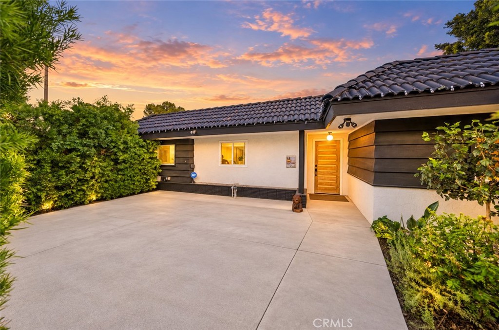 398 Montechico Property Photo 9