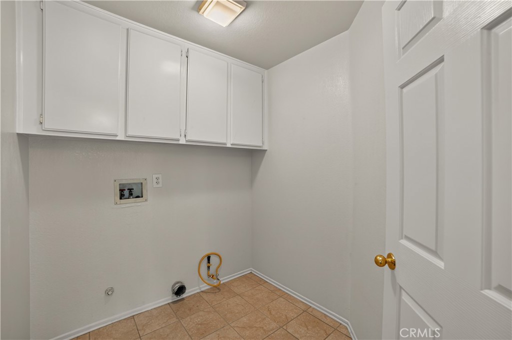 580 E Hazeltine Property Photo 31
