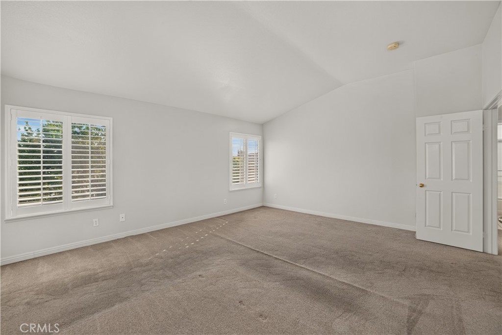 580 E Hazeltine Property Photo 43