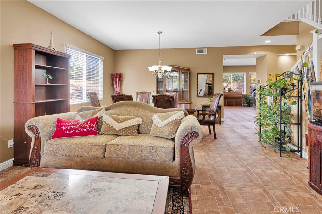 9274 Begonia Avenue Property Photo 7